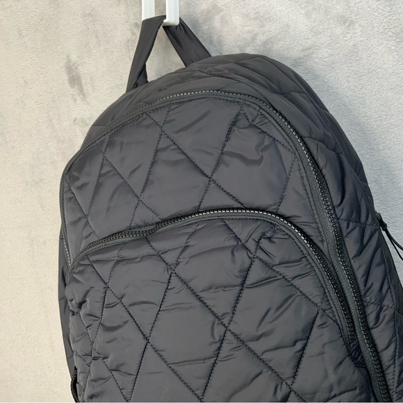 Vera Bradley Black Quilted Overnight Essentials Backpack EUC - Picture 4 of 10